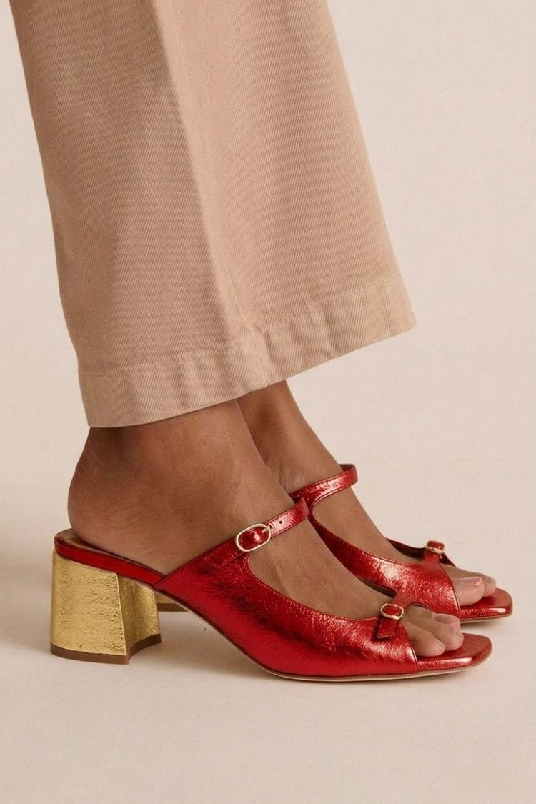 Tarnia | Effortless Gold Summer Sandals