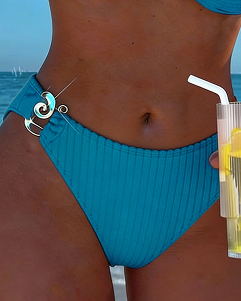 Nia | Metal-Buckle Vertical Split Bikini