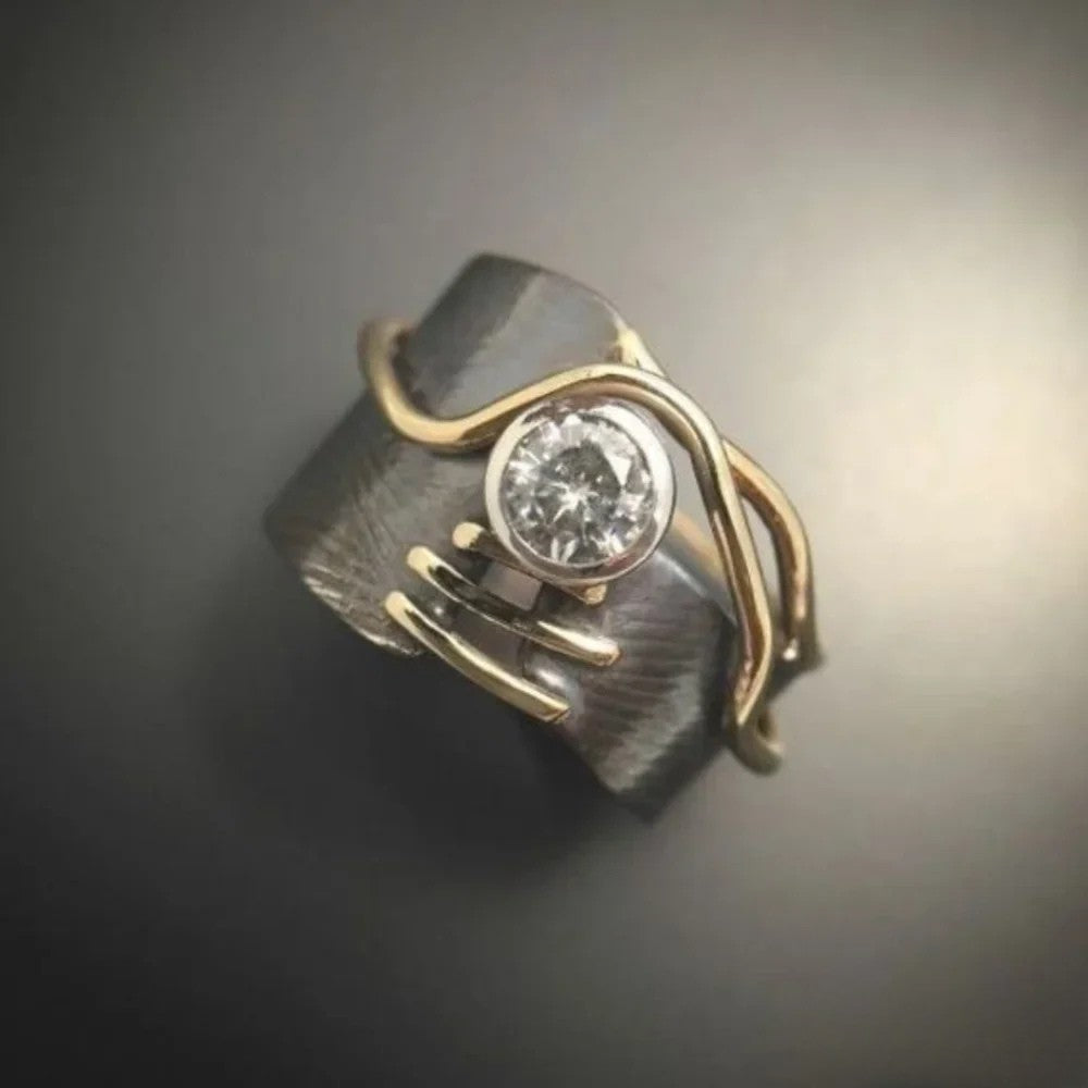 Abia | Retro Dark Silver Zirconia Ring