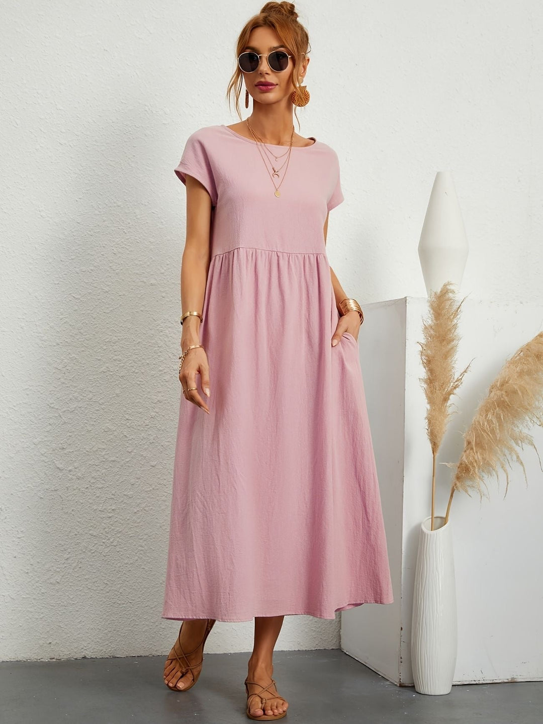Freya | Light Midi Dress with Pockets and Short Sleeves