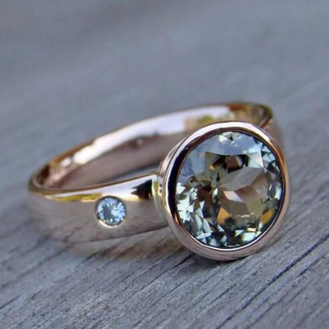 Forged Vintage Ring with Fine Zirconia
