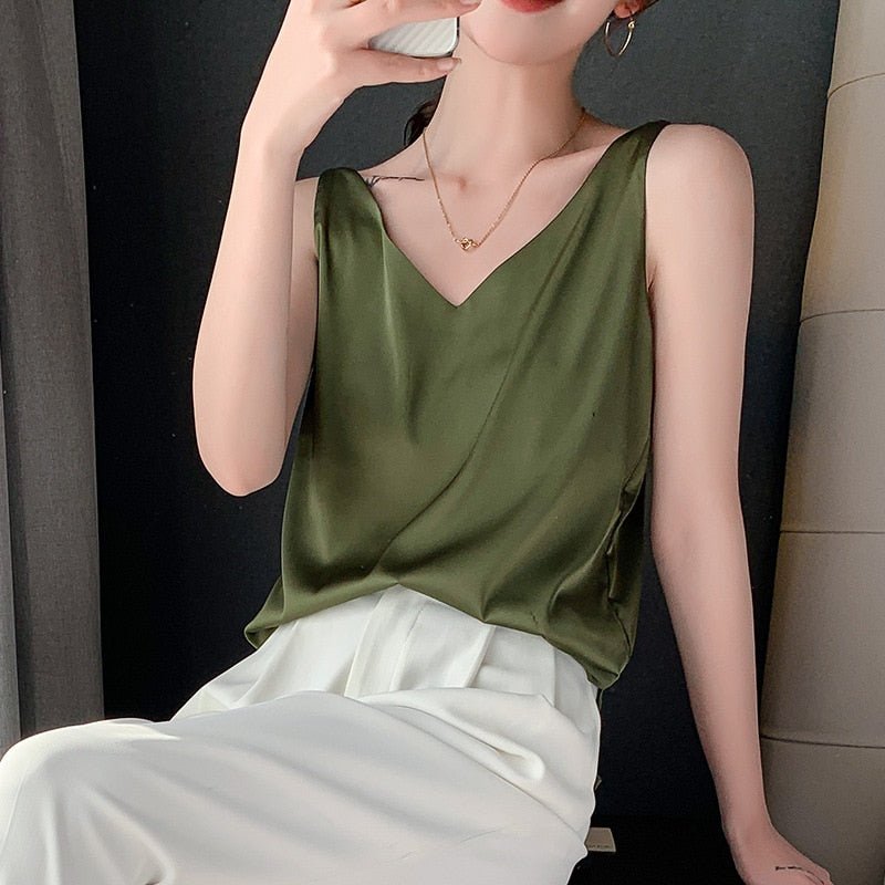 Zola | Minimalist V-Neck Tank