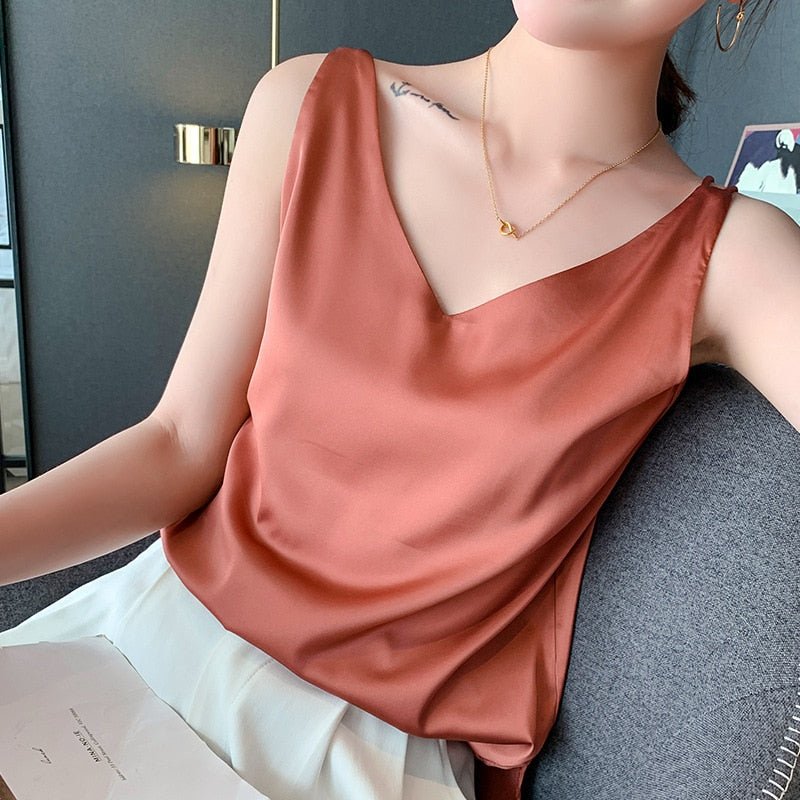 Zola | Minimalist V-Neck Tank