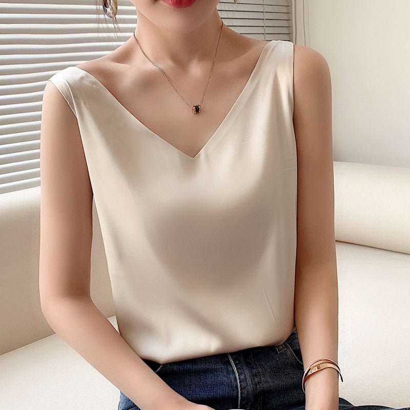 Zola | Minimalist V-Neck Tank