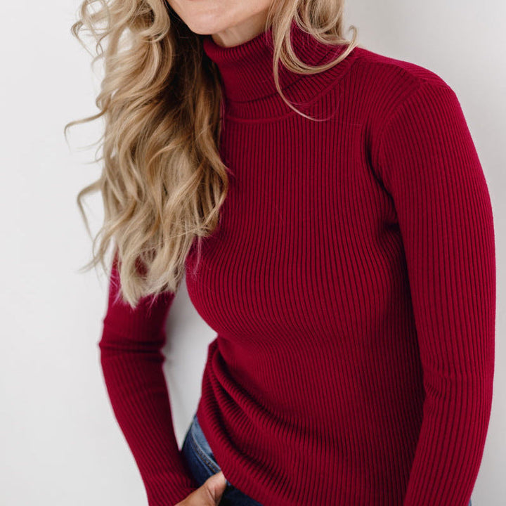 Vinnie | Ribbed Turtleneck Knit Top