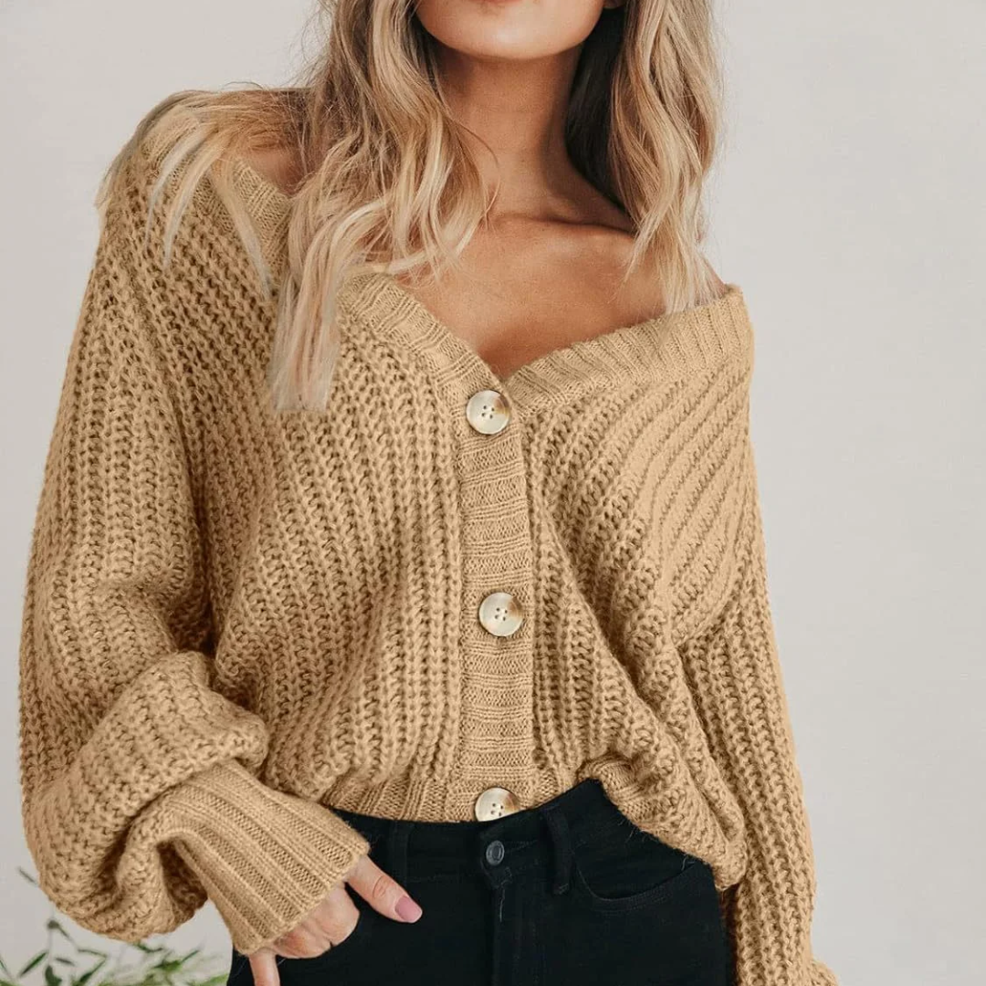 Carly | Chunky Knit Button Cardigan
