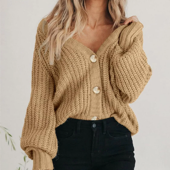 Carly | Chunky Knit Button Cardigan
